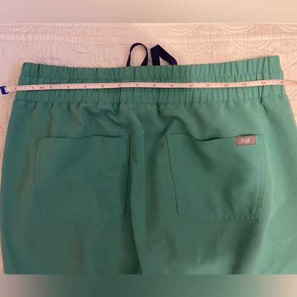 FIGS- Zamora Jogger Scrub Pants - Picture 7 of 9